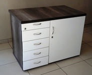 Pedenza with drawers and hinge door cabinet